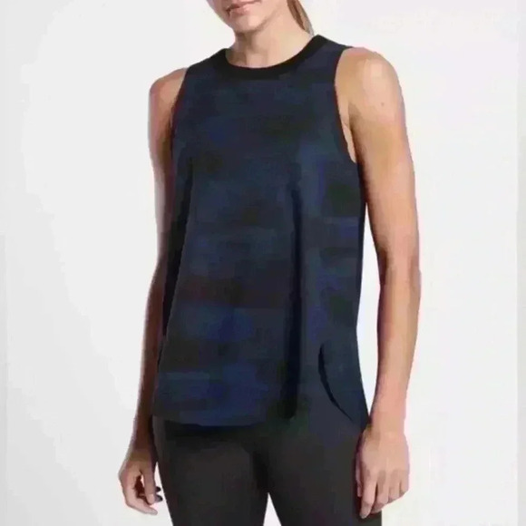 Athleta Navy Zephyr Print Blur Camo Sleeveless Crew Neck Athletic Tank Size XXS - Picture 1 of 15